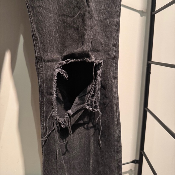 Black '90s Straight Ultra High Rise Denim (Size 18/34) - Abercrombie & Fitch - Picture 4 of 4